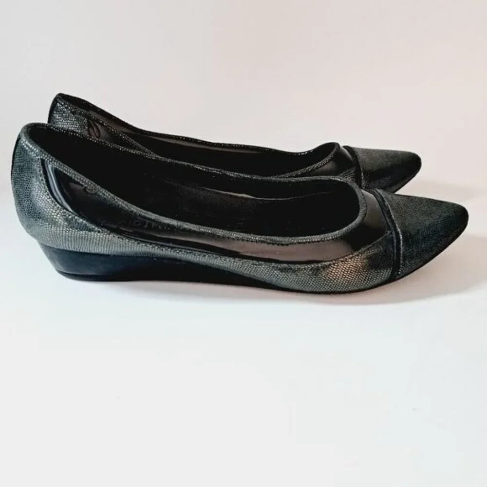 Donald J.Pliner Nevina Pointed Leather Metallic Flats Size‎ 6.5